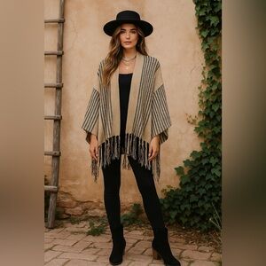 Umgee | Boho Fringe Tan & Black Wrap Shrug Poncho Size S/M